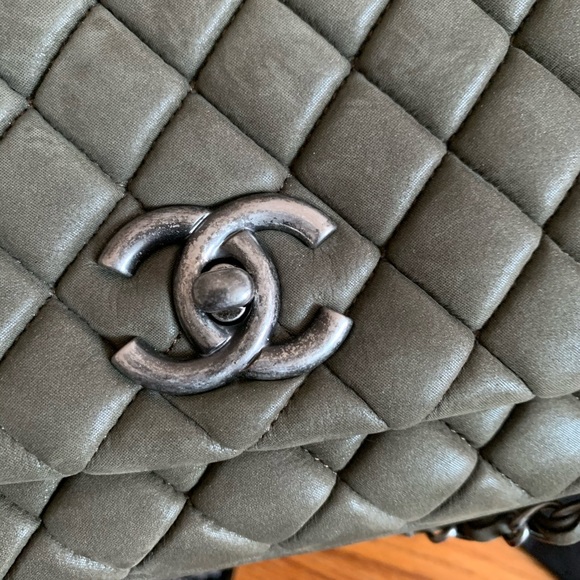 CHANEL Bag 100% Authentic - Picture 13 of 16